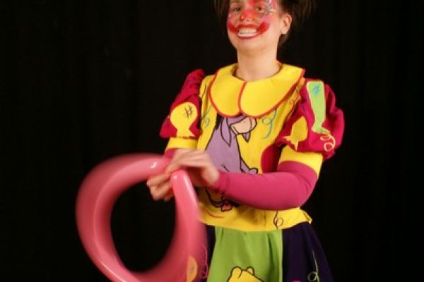 clown-classique-na-1581EE733-AE04-593A-E007-153BBF1042D2.jpg