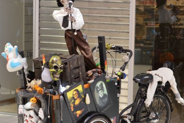 halloween-triporteur-135402662A-C5BD-1E42-592D-4AE8CC8CA2C3.jpg